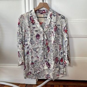 Anthropologie - 18 of 52 Conversations - hot air balloon shirt